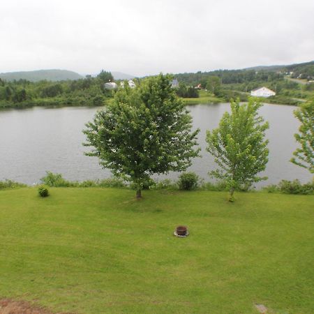 Manoir Des Lacs Lac Baker 외부 사진